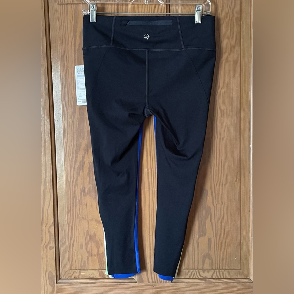 NWT Athleta Velocity Stash Colorblock Capri, Small, Blue, White, Black - Picture 5 of 8